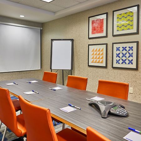 Holiday Inn Express Hotel & Suites Medford-Central Point By Ihg Екстериор снимка