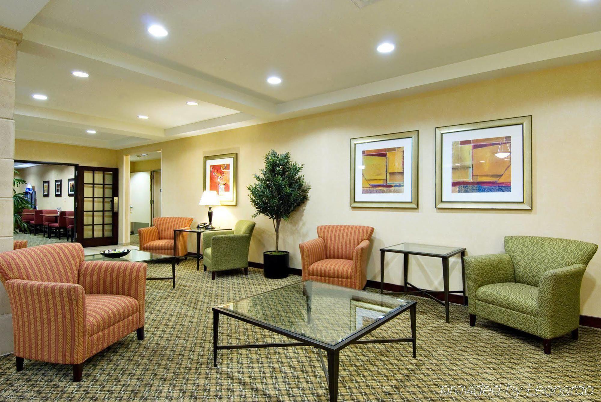 Holiday Inn Express Hotel & Suites Medford-Central Point By Ihg Екстериор снимка